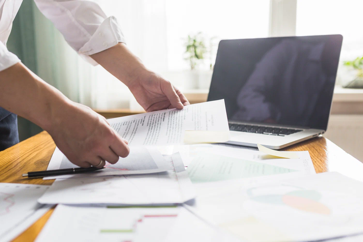 Top 5 Benefits of Using Document Clearing Services in the UAE